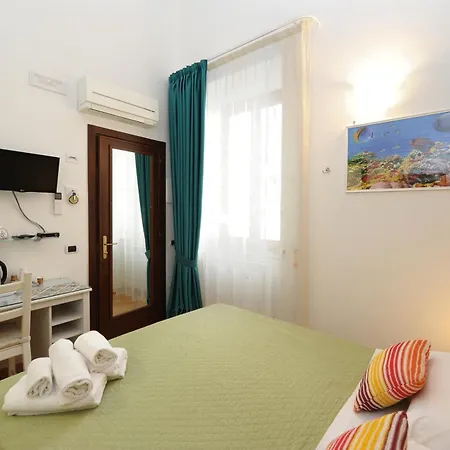 L'apostolo Di 3* Amalfi