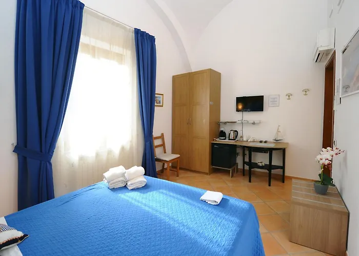 L'Apostolo Di Amalfi 3*